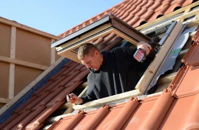 Pose de fenêtres de toit Velux à la Caunette